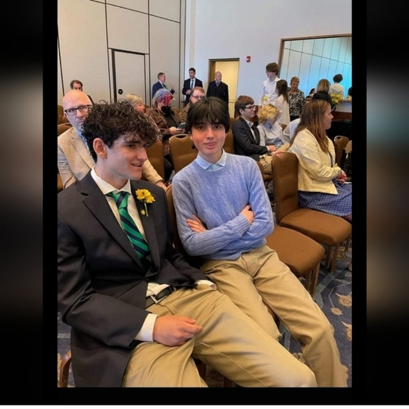 Personal Wana  ClosetQR CODE to BOOKMARK SO YOU CAN SHARE ITEMS and PEEK INSIDE! - Picture 4 of 14